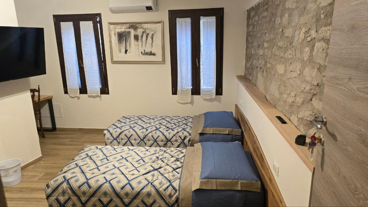 Ca Mandarein Bed and Breakfast Quattro Castella Buitenkant foto