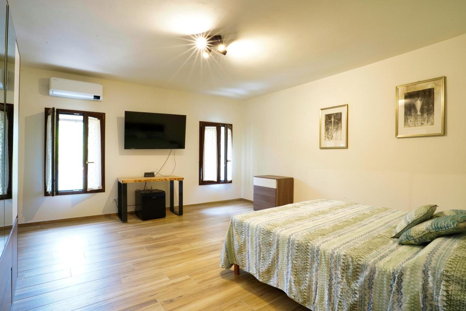 Ca Mandarein Bed and Breakfast Quattro Castella Buitenkant foto